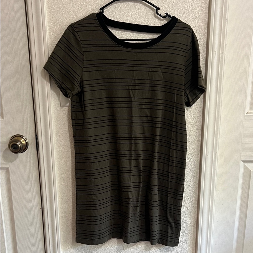 Forever 21 Olive Casual Tee Shirt Dress